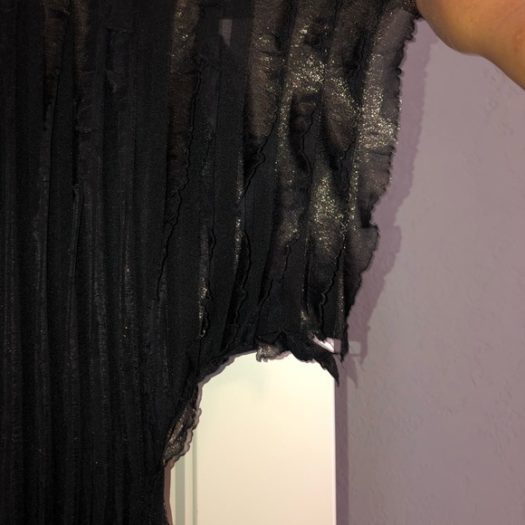 Custom made black and metallic gold duster - Picture 5 of 7